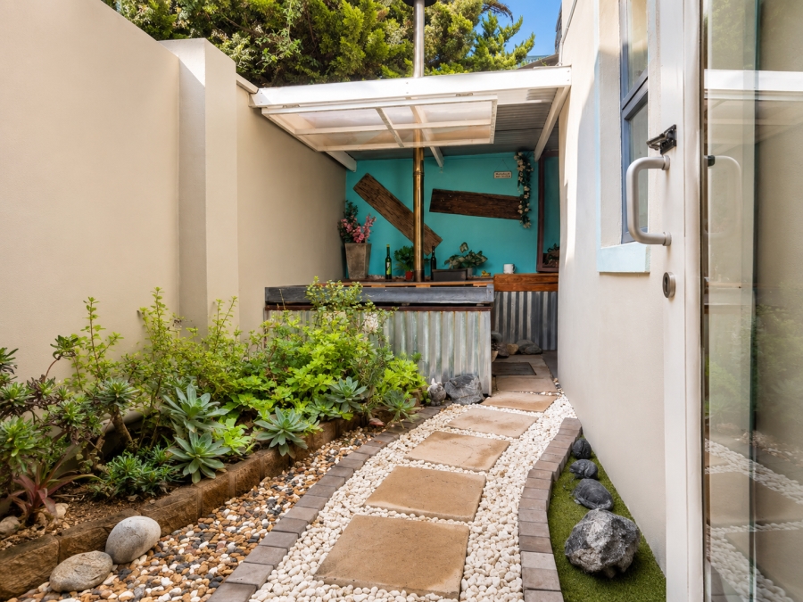 To Let 3 Bedroom Property for Rent in Burgundy Estate Western Cape